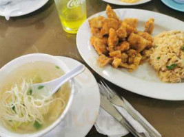 Chifa Sam Fung food