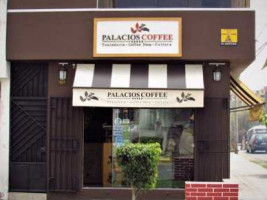 Palacios Coffee outside