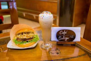 Cafe Satipo Mq food