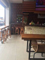 Jagu Café inside