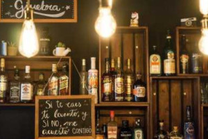 Ginebra Cafe - Bar food