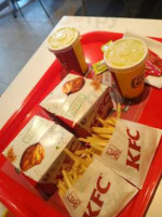 Kfc- Avenida Canada food