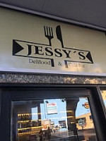 Jessy's Delifood & Cafe Bar 