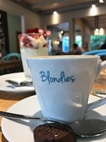 Blondies Bakery Cafe 