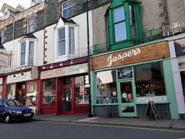 Jasper's Coffee House outside