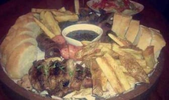 Red Carpet Resto Lounge Nourriture