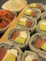 Sushi Mania food