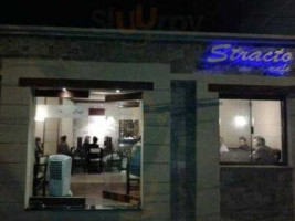 Stracto Cafe food