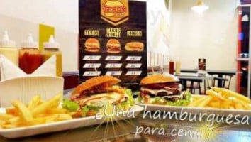 Tekos Burger food