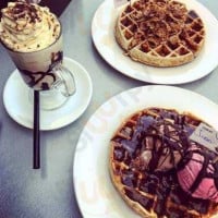 Waffle Roga food