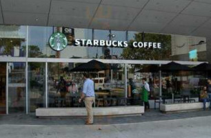 Starbucks Coffee Extérieur