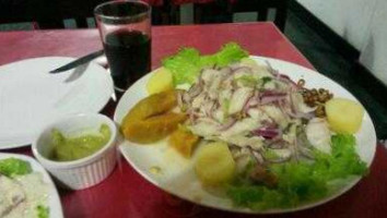 Sabor Peruano food