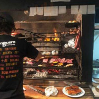 Pitanguero Nourriture