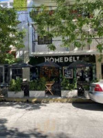 Home Deli Núñez outside