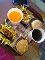 McDonalds Plaza Italia food