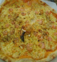 Mendoza Pizzeria food