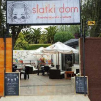 Slatki Dom Cafeteria outside