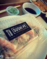 Sushi Pe food