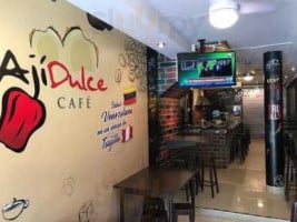 Aji Dulce Cafe inside