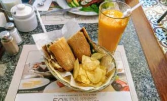 La Mora Pastelería-café Alemán food