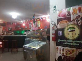 Paricia Café food