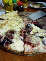 Pizzería Italiana food