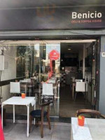 Benicio À l'intérieur