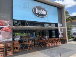 Freddo À l'intérieur