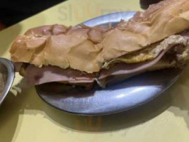El Alba Sandwichería food