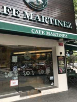 Café Martínez food