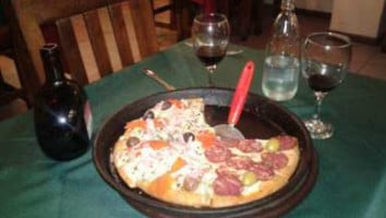 Porto Pizza food
