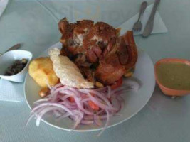 Chicharroneria La Cecilia food