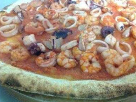 Bassano Pizzeria A La Leña food