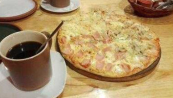 Pizzeria Jhutmay food