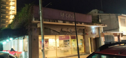 La Cava Resto+café outside