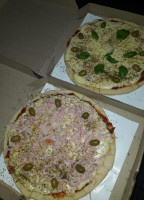 Pizzeria-rotiseria Plan-b food