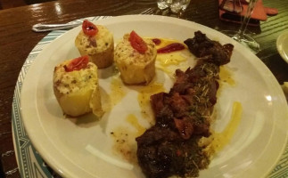 Tunet Restaurante - Hotel Austral food