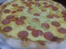 Samu Pizza food