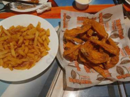 Hooters food