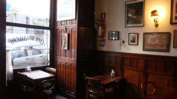 Cafe Brasilero inside