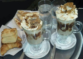Café Puntano food