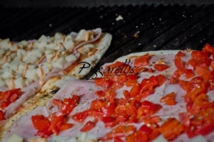 Pizzarellis food