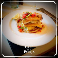 Café De La Patria food
