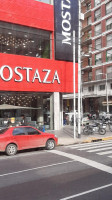 Mostaza Avellaneda outside