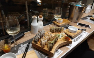Nómada Sushi food