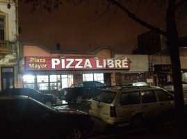 Pizza Libre Plaza Mayor outside