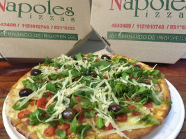 Napoles Pizzas food