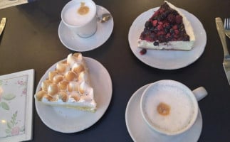 Süss Cupcake Café food