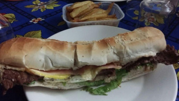 Alta Gama Sandwichería food