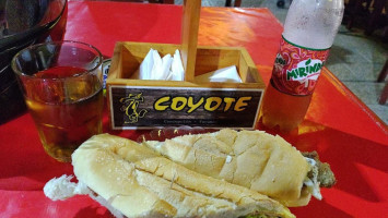 El Coyote food